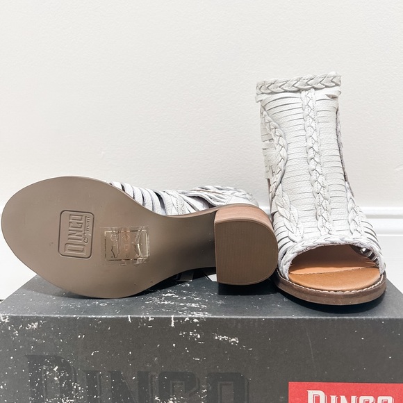 Dingo Leather Block-Heeled Sandals - Picture 3 of 3